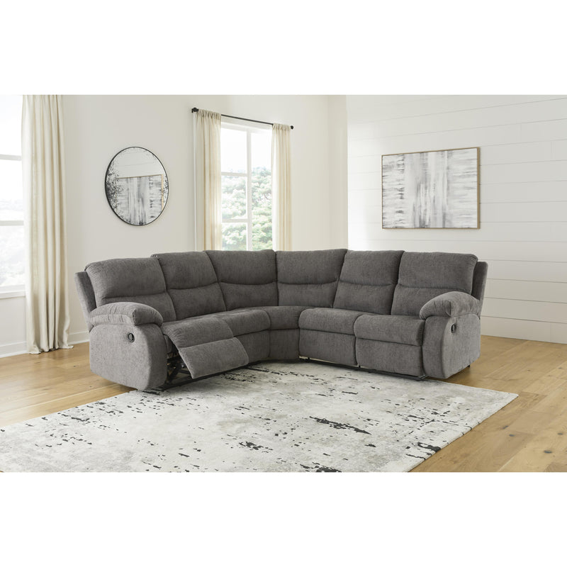 Signature Design by Ashley Museum Reclining Fabric 2 pc Sectional 8180748C/8180750C IMAGE 3