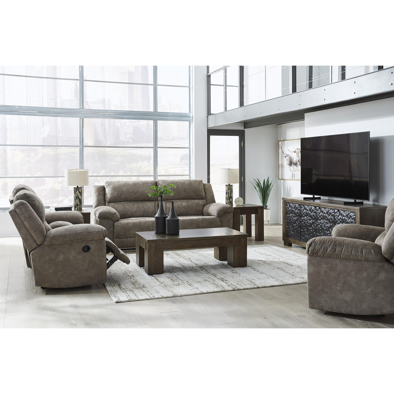 Signature Design by Ashley Laresview 3720394C Double Reclining Loveseat with Console IMAGE 16