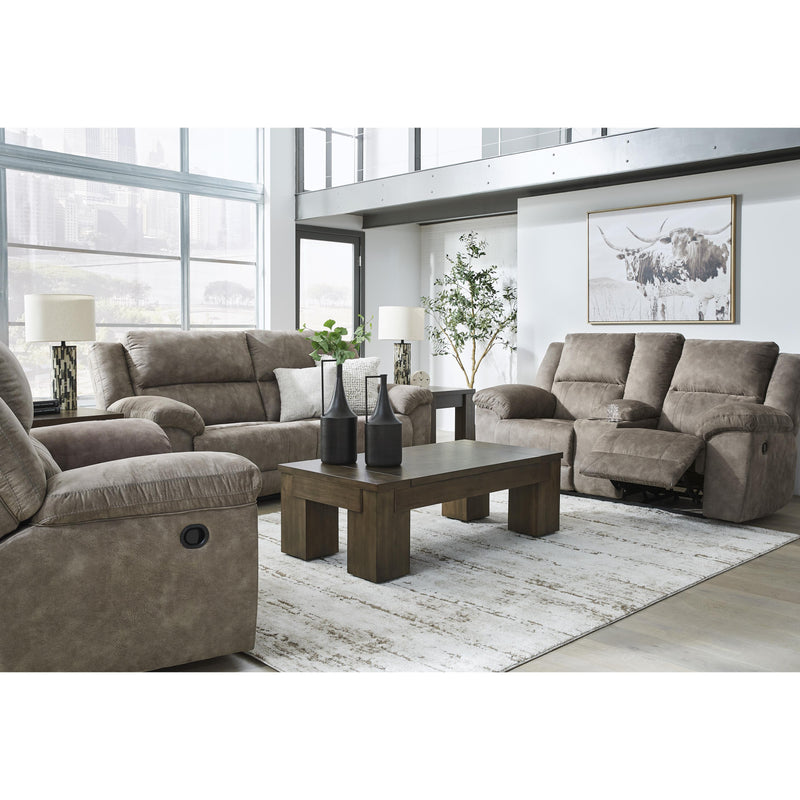 Signature Design by Ashley Laresview 3720394C Double Reclining Loveseat with Console IMAGE 9
